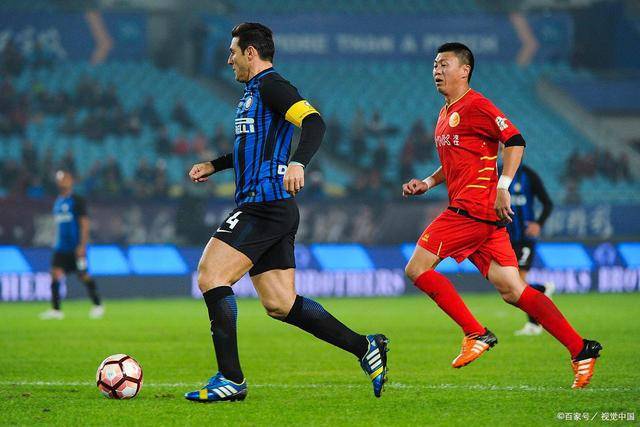 卢克肖又受伤了！距离上次复出踢了3场比赛98分钟